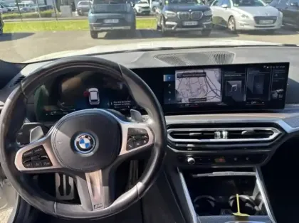 Photo 18 BMW Serie 3 Série 3 Touring 320eA 204ch M Sport