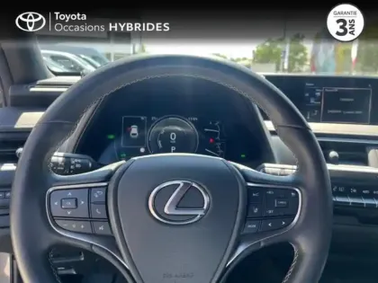 Photo 12 Lexus UX  250h 2WD Premium Edition MY21