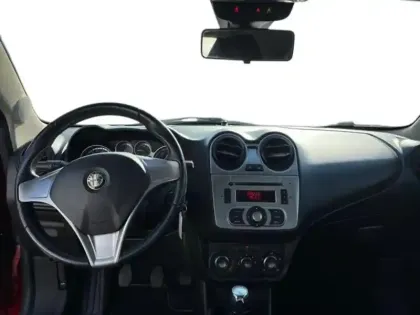 Photo 5 Alfa Romeo Mito  1.4 MPI 78ch Edizione Stop&Start