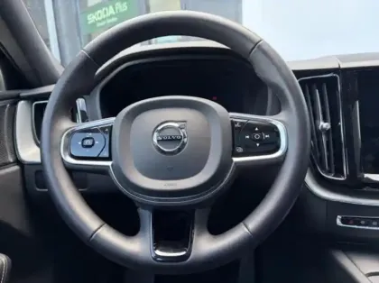Photo 10 Volvo Xc60  B4 197ch Ultimate Style Dark Geartronic