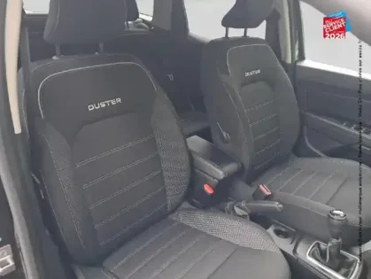Photo 19 Dacia Duster  1.5 Blue dCi 115ch Journey + 4x2