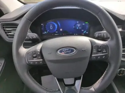 Photo 11 Ford Kuga  2.5 Duratec 190ch FHEV E85 Vignale BVA