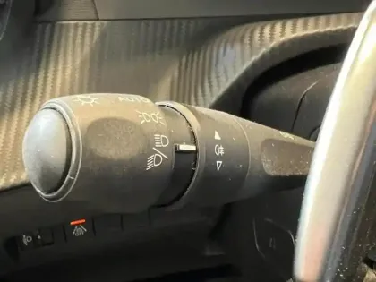Photo 13 Peugeot 208  1.2 PureTech 100ch S&S Roadtrip EAT8