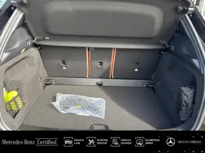 Photo 11 Mercedes GLA  180 d 116ch Edition 140 8G-DCT