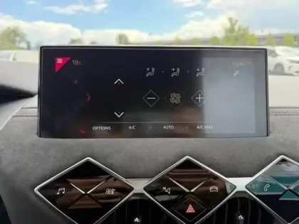 Photo 13 DS DS 3  Crossback PureTech 130ch Performance Line Automatique 7cv