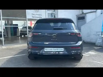 Photo 12 Volkswagen Golf  1.5 eTSI EVO2 150ch R-Line Edition DSG7