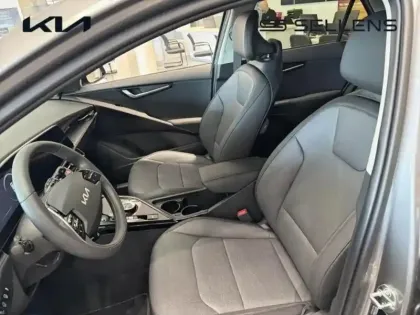 Photo 10 Kia Niro  1.6 GDi 138ch HEV Premium DCT6