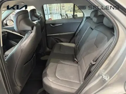 Photo 11 Kia Niro  1.6 GDi 138ch HEV Premium DCT6