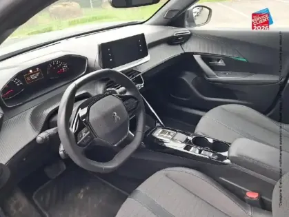 Photo 14 Peugeot 2008  1.5 BlueHDi 130ch S&S Allure EAT8