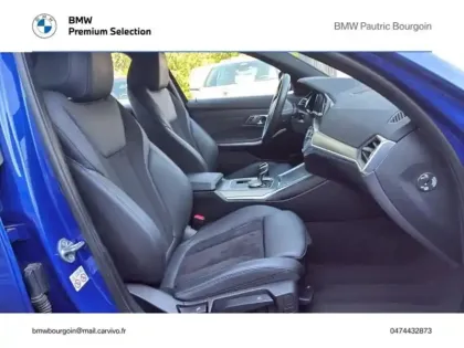 Photo 13 BMW Serie 3 Série 3 318dA MH 150ch M Sport