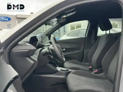 Photo 8 Peugeot 2008  1.2 Hybrid 145ch Style e-DCS6