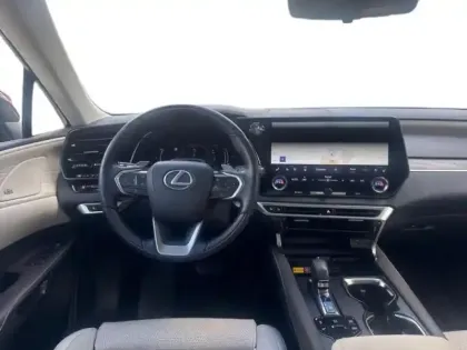 Photo 10 Lexus RX  450h+ Executive 4WD