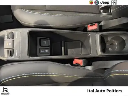 Photo 14 Abarth 500  e 155ch 42kWh  4cv (PRIME CEE DEDUITE DE 6 150 EUROS)