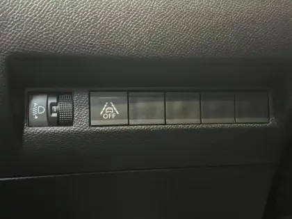 Photo 9 Peugeot 2008  e- 136ch Allure Pack