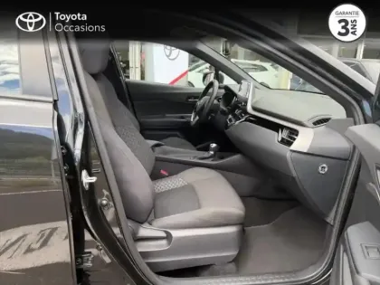 Photo 5 Toyota C-HR  2.0 Hybride 184ch Dynamic Ultimate E-CVT