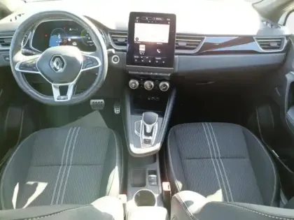 Photo 12 Renault Captur  1.6 E-Tech hybride 145ch Engineered