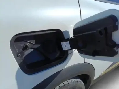 Photo 9 Renault Captur  1.6 E-Tech hybride 145ch Engineered