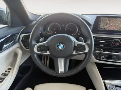 Photo 11 BMW Serie 5 Série 5 530dA 265ch M Sport Steptronic