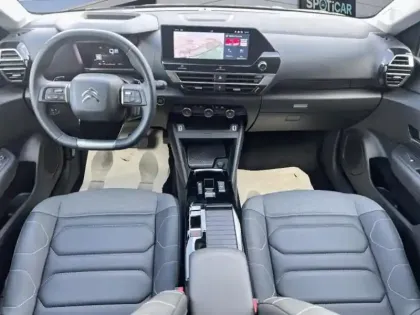 Photo 7 Citroën C4  1.2 Hybride 136ch S&S MAX Automatique