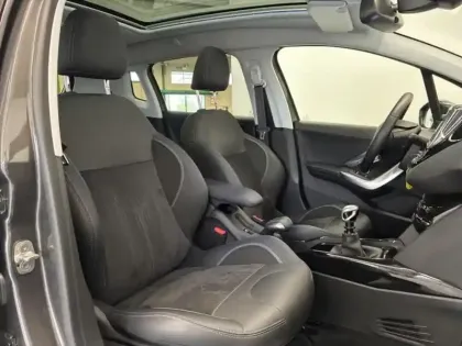 Photo 14 Peugeot 2008  1.2 PureTech 110ch E6.c Crossway S&S 5cv