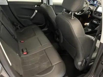 Photo 12 Peugeot 2008  1.2 PureTech 110ch E6.c Crossway S&S 5cv