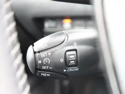 Photo 13 Peugeot 2008  1.2 PureTech 100ch S&S Active Business