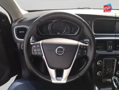 Photo 26 Volvo V40  D3 AdBlue 150ch Signature Edition Geartronic