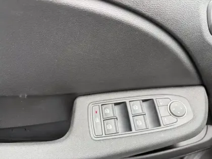 Photo 7 Renault Clio  1.6 E-Tech 145ch full hybrid Evolution - 25