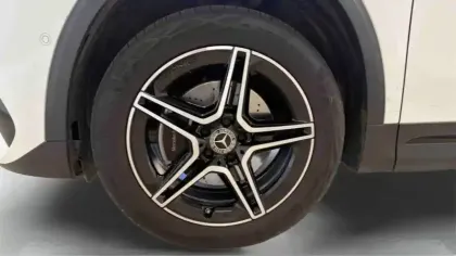 Photo 9 Mercedes GLA  250 e 8G-DCT