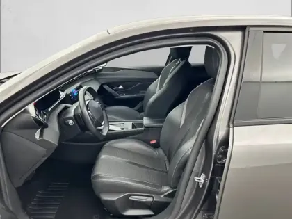 Photo 39 Peugeot 308  SW BlueHDi 130ch S&S EAT8