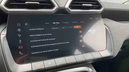 Photo 17 Mg ZS  1.5 L Hybrid+ 197 ch