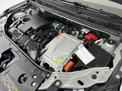 Photo 35 Dacia Jogger  Hybrid 140 7 places GSR2