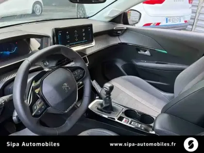 Photo 24 Peugeot 208  PureTech 100 S&S BVM6