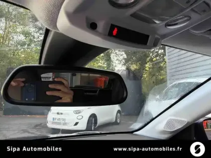 Photo 38 Peugeot 208  PureTech 100 S&S BVM6