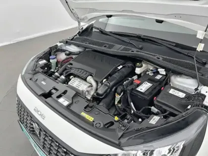 Photo 34 Peugeot 208  PureTech 100 S&S BVM6