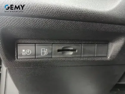 Photo 43 Peugeot 308  PHEV 225 e-EAT8