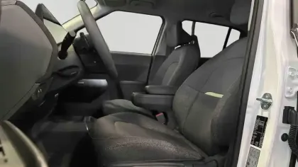 Photo 9 Kia EV2  107,8 kW (147 ch) Autonomie Standard 42.2 kWh