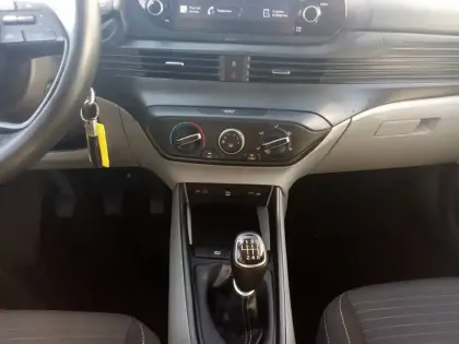 Photo 10 Hyundai I20  1.0 T-GDi 100 Hybrid 48V