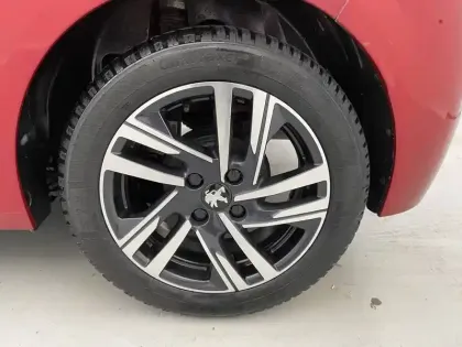 Photo 15 Peugeot 208  PureTech 100 S&S BVM6