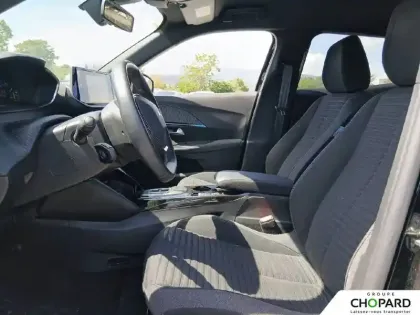 Photo 9 Peugeot 2008  Electrique 136 ch