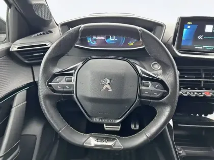 Photo 8 Peugeot 208  Electrique 50 kWh 136ch