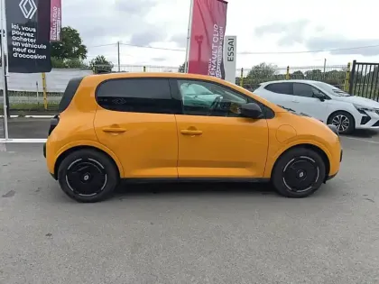 Photo 7 Renault Twingo  E-Tech Electrique 80 ch autonomie urbaine