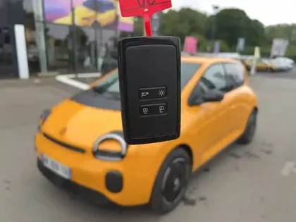 Photo 21 Renault Twingo  E-Tech Electrique 80 ch autonomie urbaine