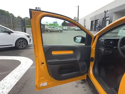 Photo 12 Renault Twingo  E-Tech Electrique 80 ch autonomie urbaine
