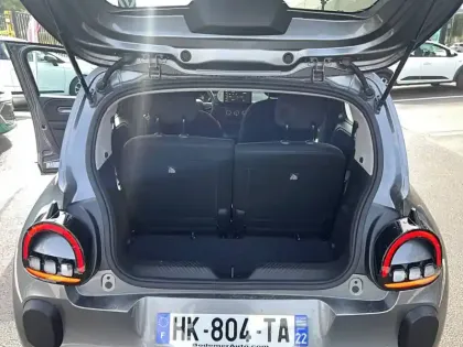 Photo 17 Renault Twingo  E-Tech Electrique 80 ch autonomie urbaine