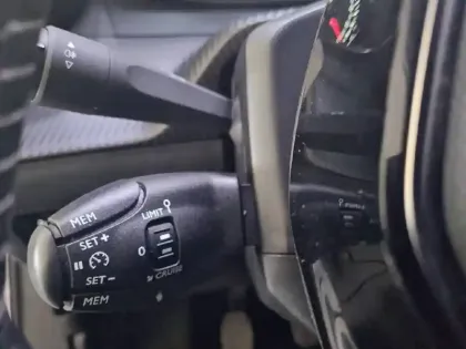 Photo 25 Peugeot 2008  PureTech 130 S&S BVM6