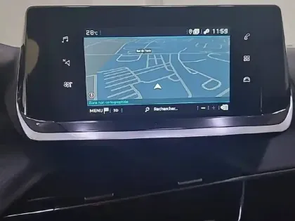 Photo 18 Peugeot 2008  PureTech 130 S&S BVM6