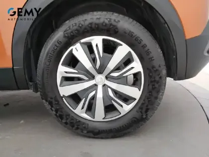 Photo 10 Peugeot 2008  PureTech 100 S&S BVM6