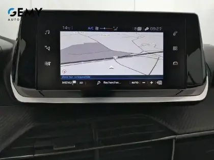 Photo 13 Peugeot 2008  PureTech 100 S&S BVM6