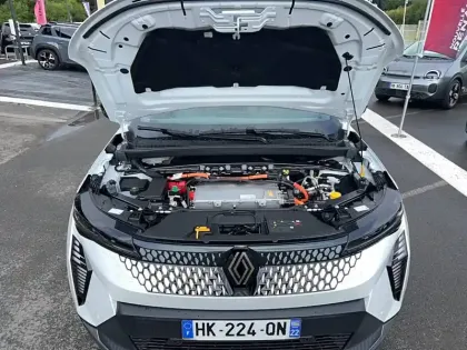 Photo 17 Renault Scenic  E-Tech électrique 220 ch grande autonomie